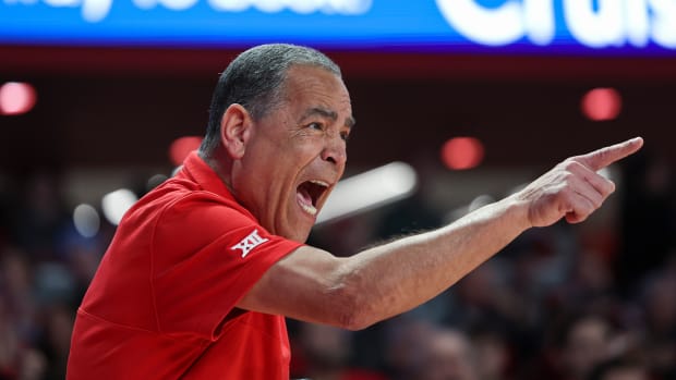 Feb 17, 2024; Houston, Texas, USA; Houston Cougars head coach Kelvin Sampson reacts during the first half against the Texas Longhorns at Fertitta Center.